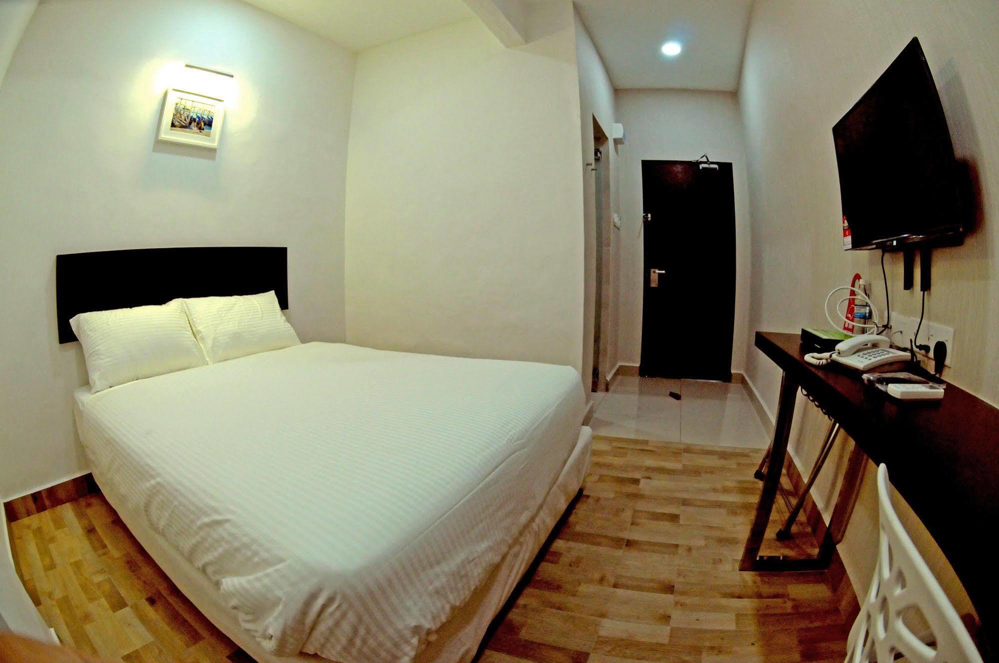 Apple Inn Hotel Sungai Petani Buitenkant foto